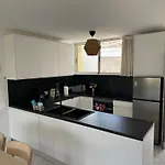 アパート Brisas Seaview -