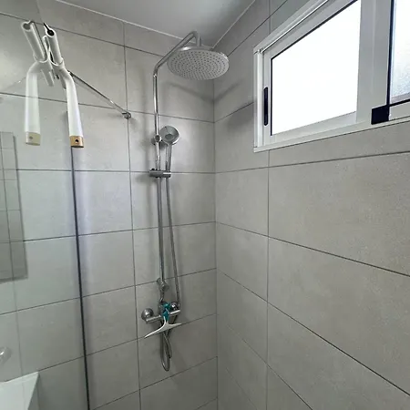 Апартаменты Brisas Seaview -