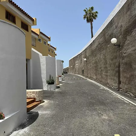 Brisas Seaview - *