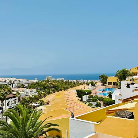 Brisas Seaview - Apartamento *
